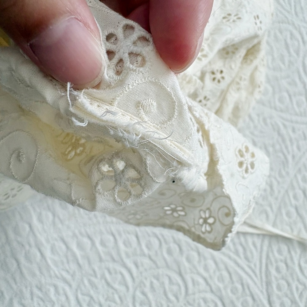 DOEN Docia Eyelet Embroidered Top in Nut Milk Sz L - Picture 9 of 11